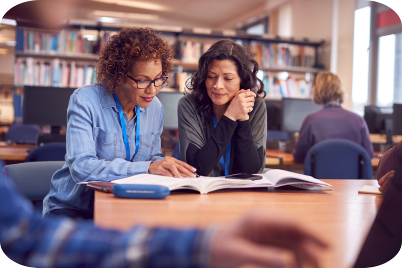 administrators-learning-walk-gathering-rounded