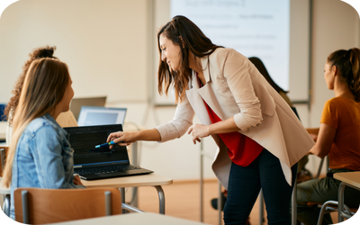 teacher-working-with-student-rounded